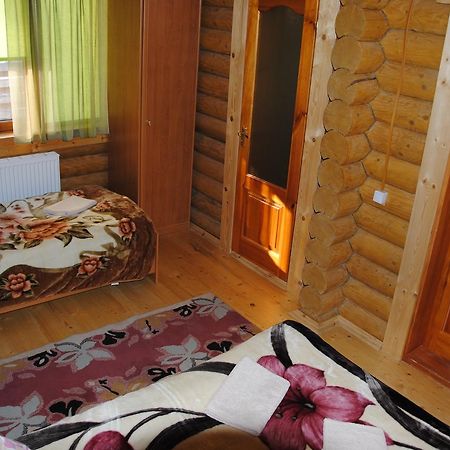 斯拉夫西克 Крокус Мія酒店 外观 照片